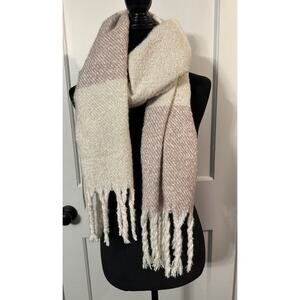 Gentle Fawn Scarf Large Size Pink/Oatmeal One Size Soft Fringe Bottom NEW